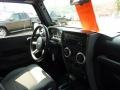 Black - Wrangler Sahara 4x4 Photo No. 16