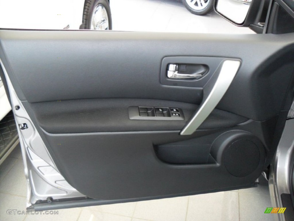 2011 Rogue S AWD - Platinum Graphite / Black photo #16