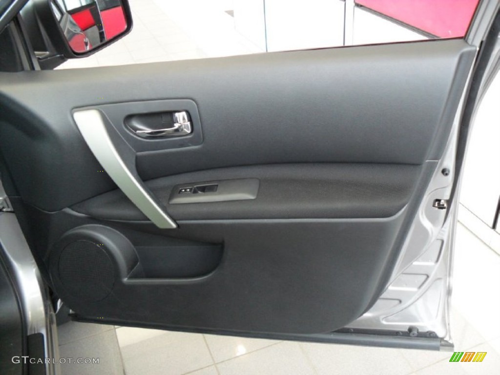 2011 Rogue S AWD - Platinum Graphite / Black photo #20