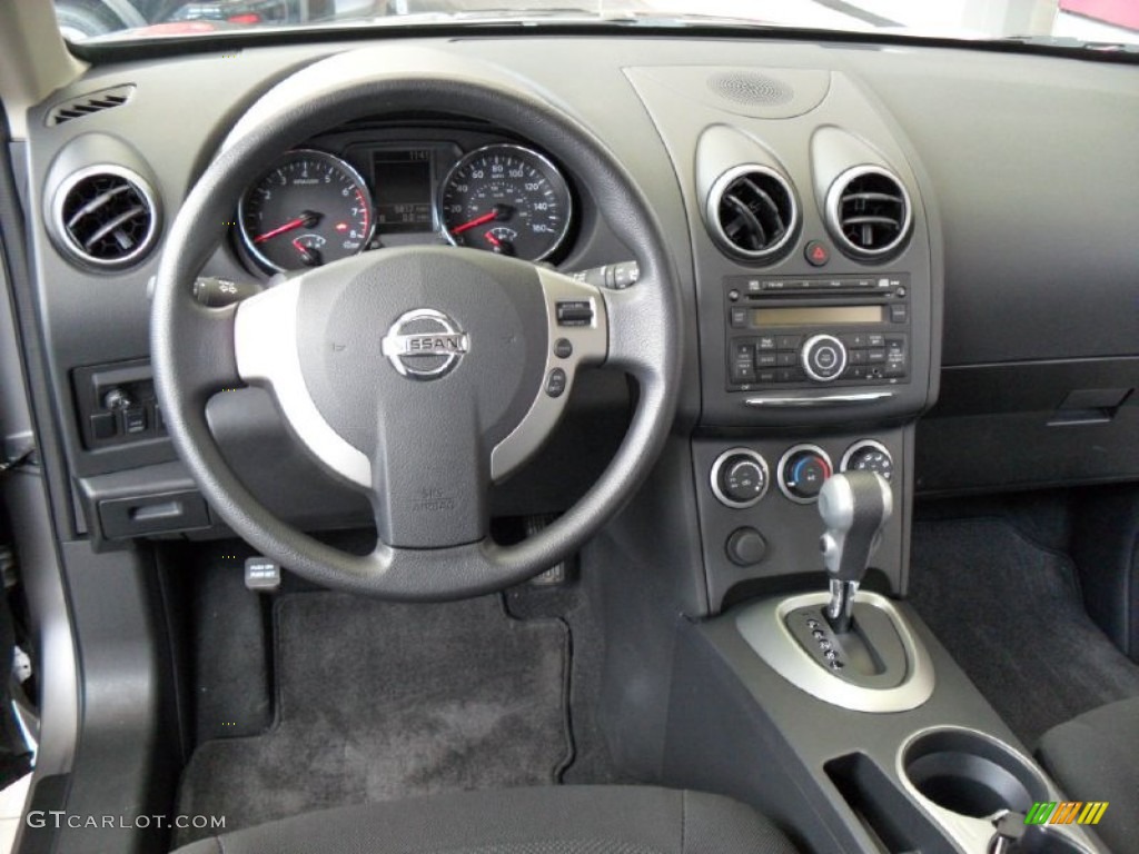2011 Rogue S AWD - Platinum Graphite / Black photo #28