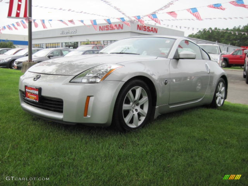 Silverstone Metallic Nissan 350Z