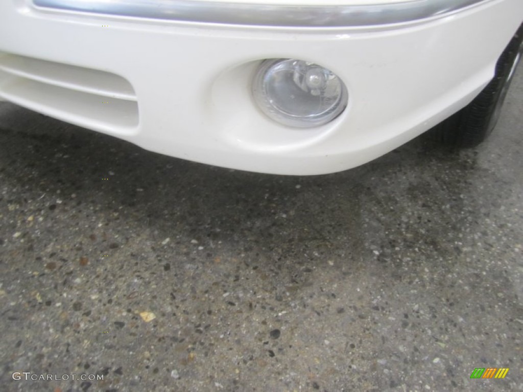 2002 XG350 Sedan - Ivory White Pearl / Beige photo #5
