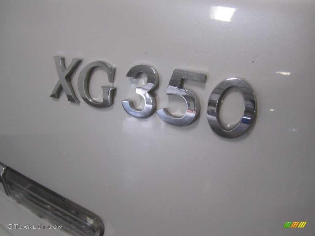 2002 Hyundai XG350 Sedan Marks and Logos Photos