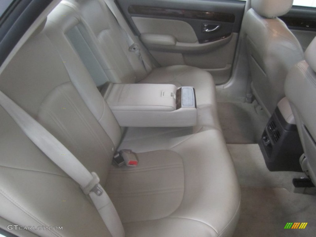 2002 XG350 Sedan - Ivory White Pearl / Beige photo #19