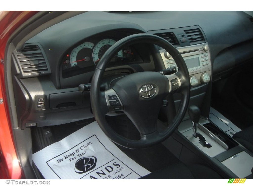 2008 Camry SE - Barcelona Red Metallic / Dark Charcoal photo #19