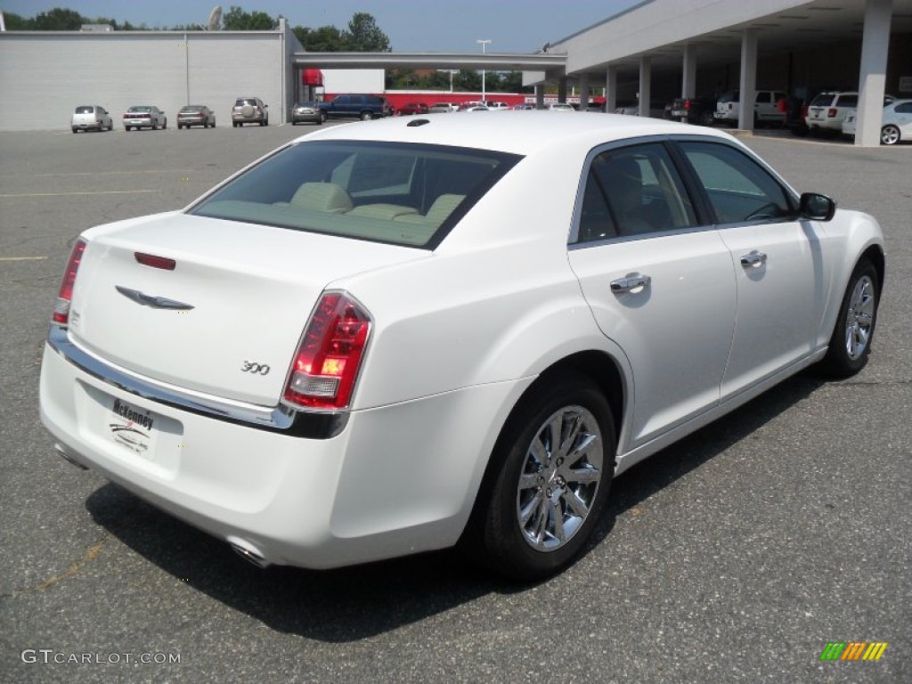 2011 300 Limited - Bright White / Black/Light Frost Beige photo #4