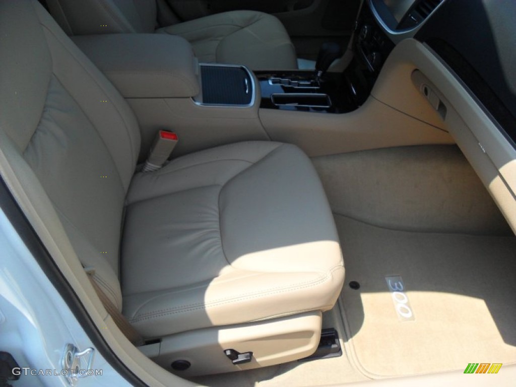 2011 300 Limited - Bright White / Black/Light Frost Beige photo #20