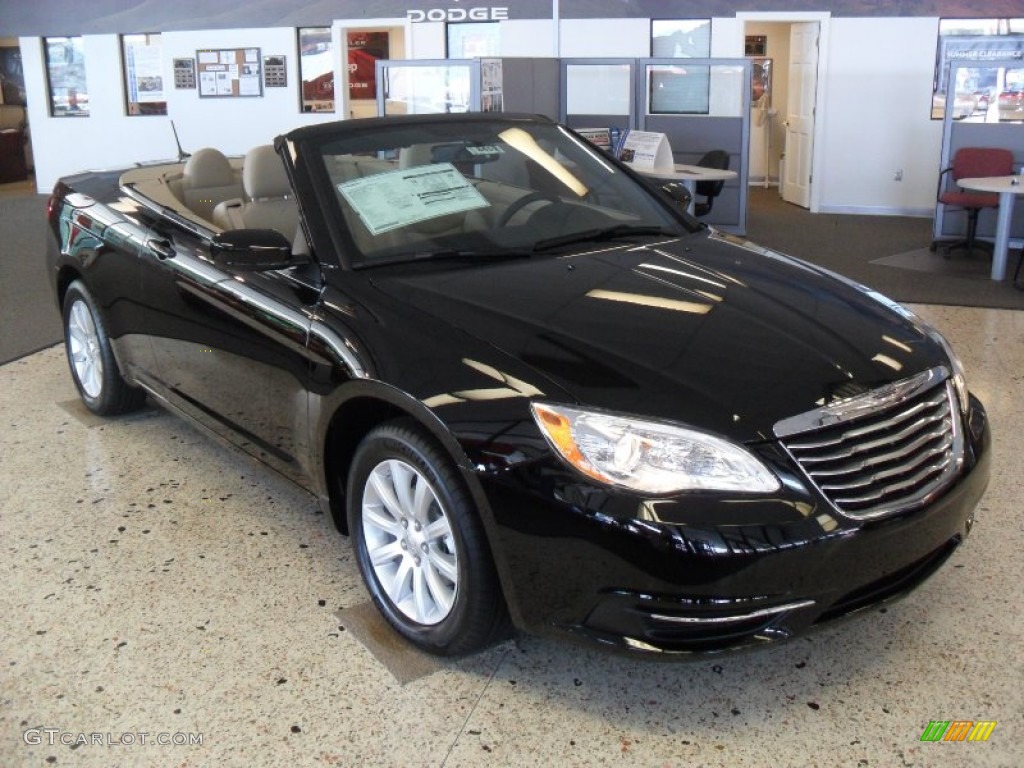 Brilliant Black Crystal Pearl 2011 Chrysler 200 Touring Convertible Exterior Photo #51941496