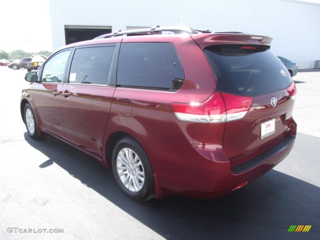 2011 Sienna XLE - Salsa Red Pearl / Light Gray photo #5