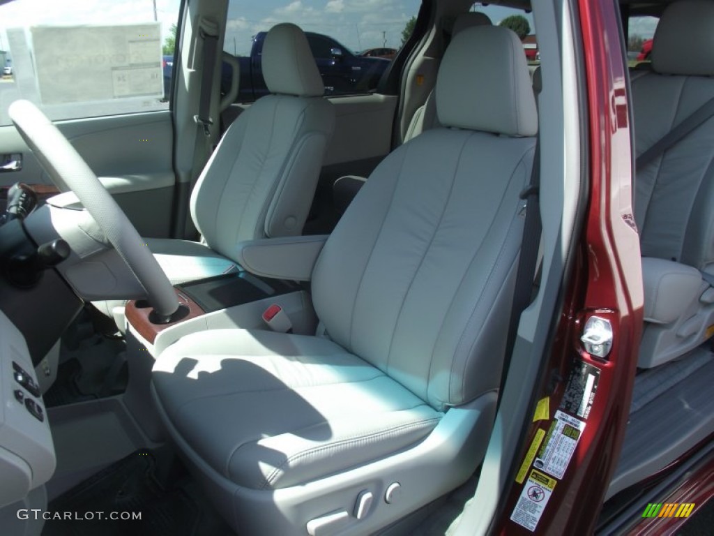 2011 Sienna XLE - Salsa Red Pearl / Light Gray photo #13
