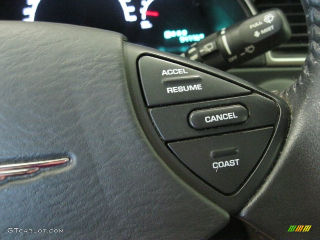 2005 Chrysler Pacifica AWD Controls Photo #51947480