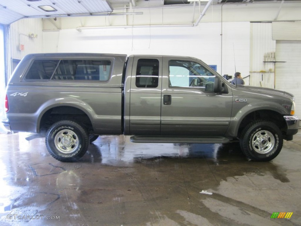 2002 F250 Super Duty XLT SuperCab 4x4 - Dark Shadow Grey Metallic / Medium Flint photo #12