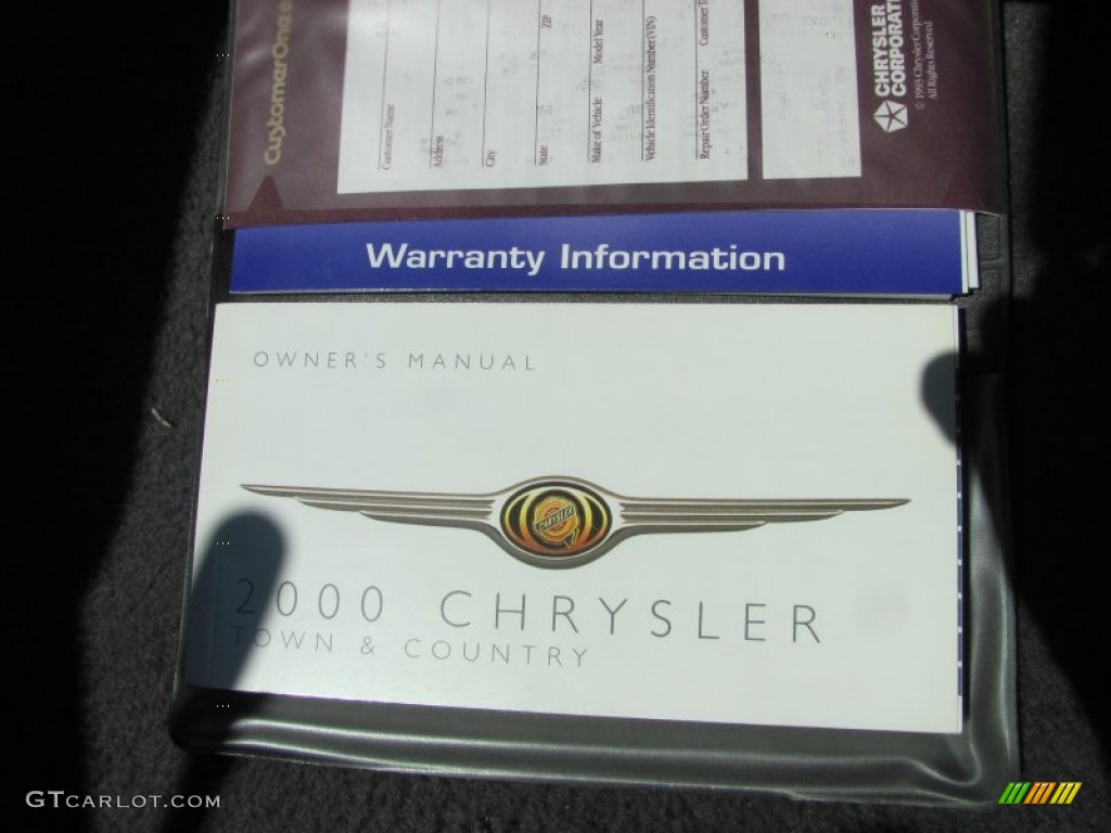 2000 Chrysler Town & Country LXi Books/Manuals Photos