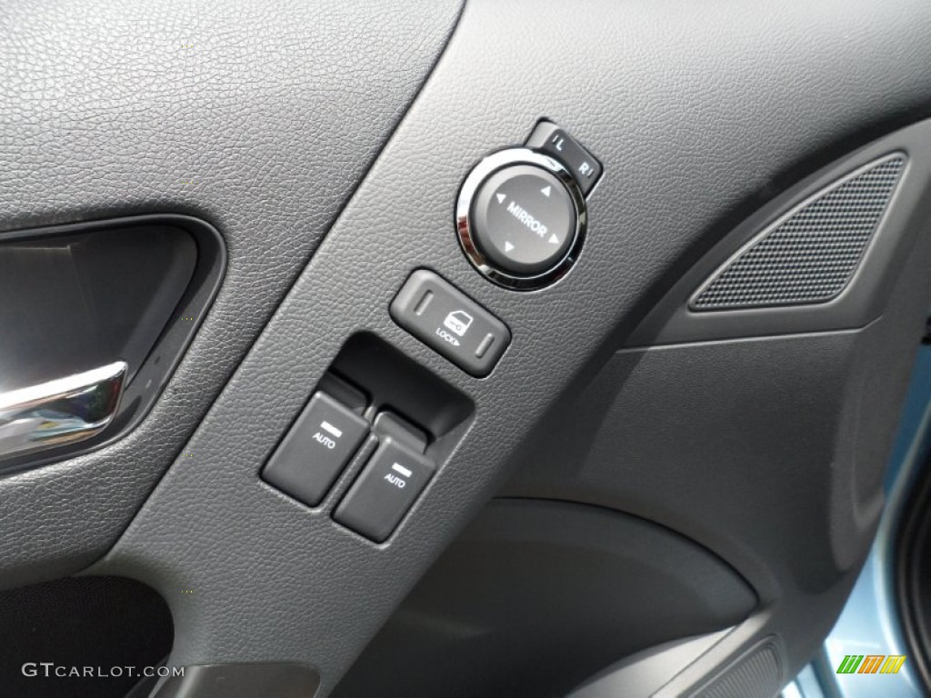 2012 Hyundai Genesis Coupe 2.0T Premium Controls Photo #51951014