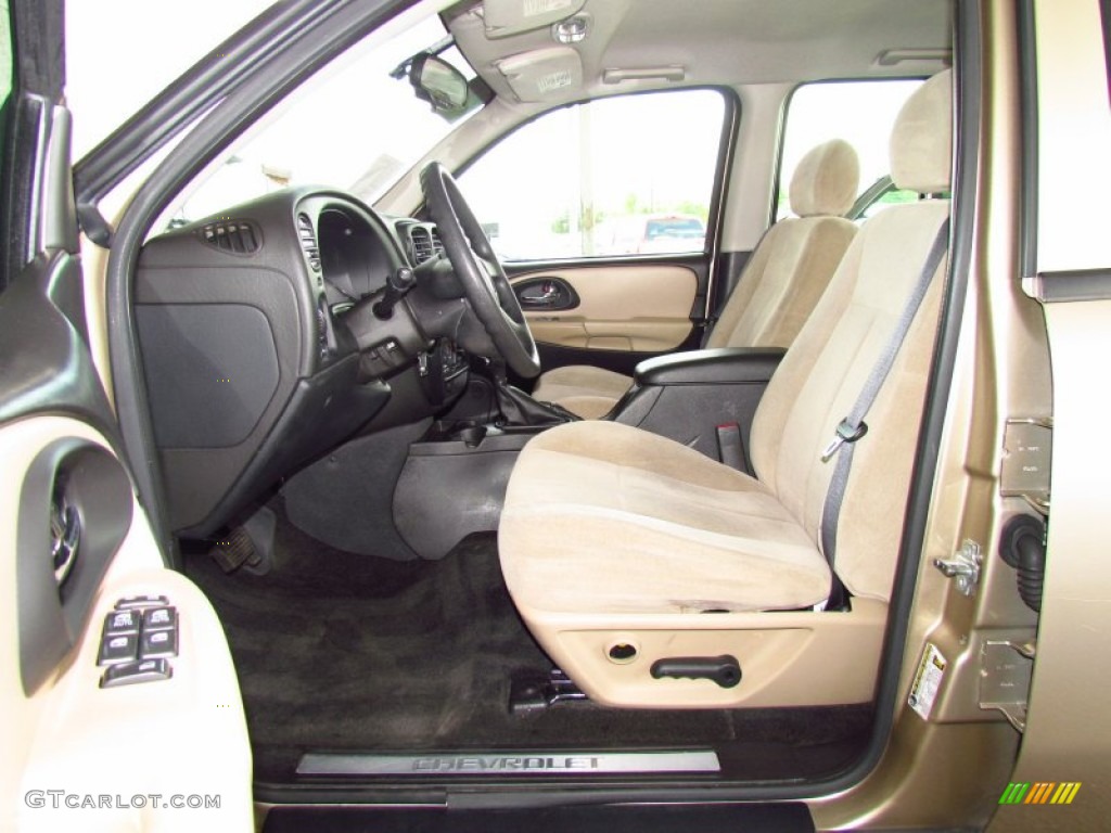 2005 TrailBlazer LS - Sandstone Metallic / Light Cashmere/Ebony photo #9