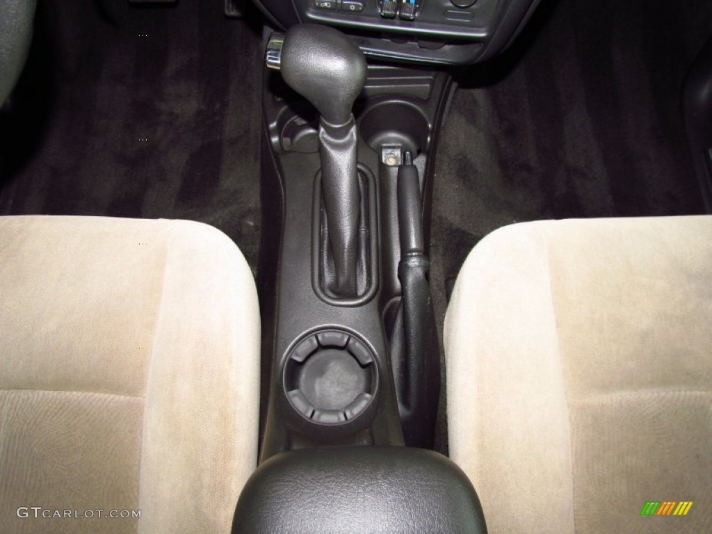 2005 TrailBlazer LS - Sandstone Metallic / Light Cashmere/Ebony photo #17