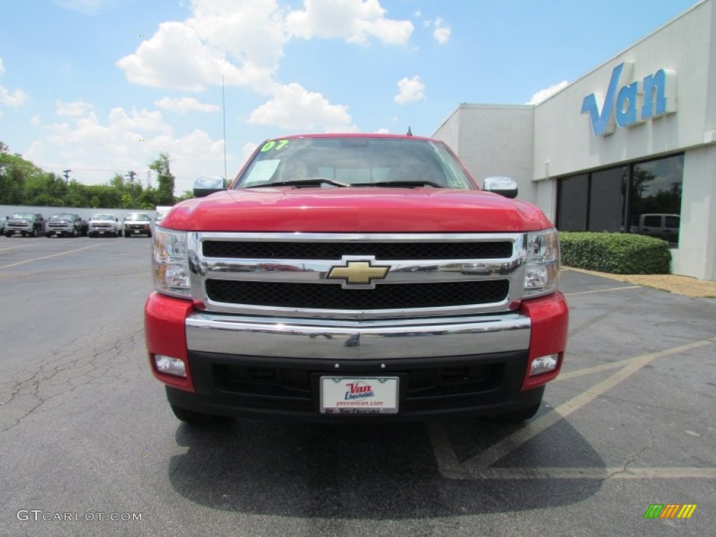 2007 Silverado 1500 LTZ Extended Cab 4x4 - Victory Red / Light Cashmere/Ebony Black photo #2