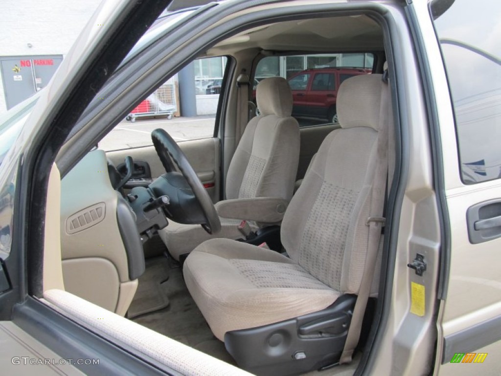 Neutral Interior 2002 Chevrolet Venture LT AWD Photo #51952085