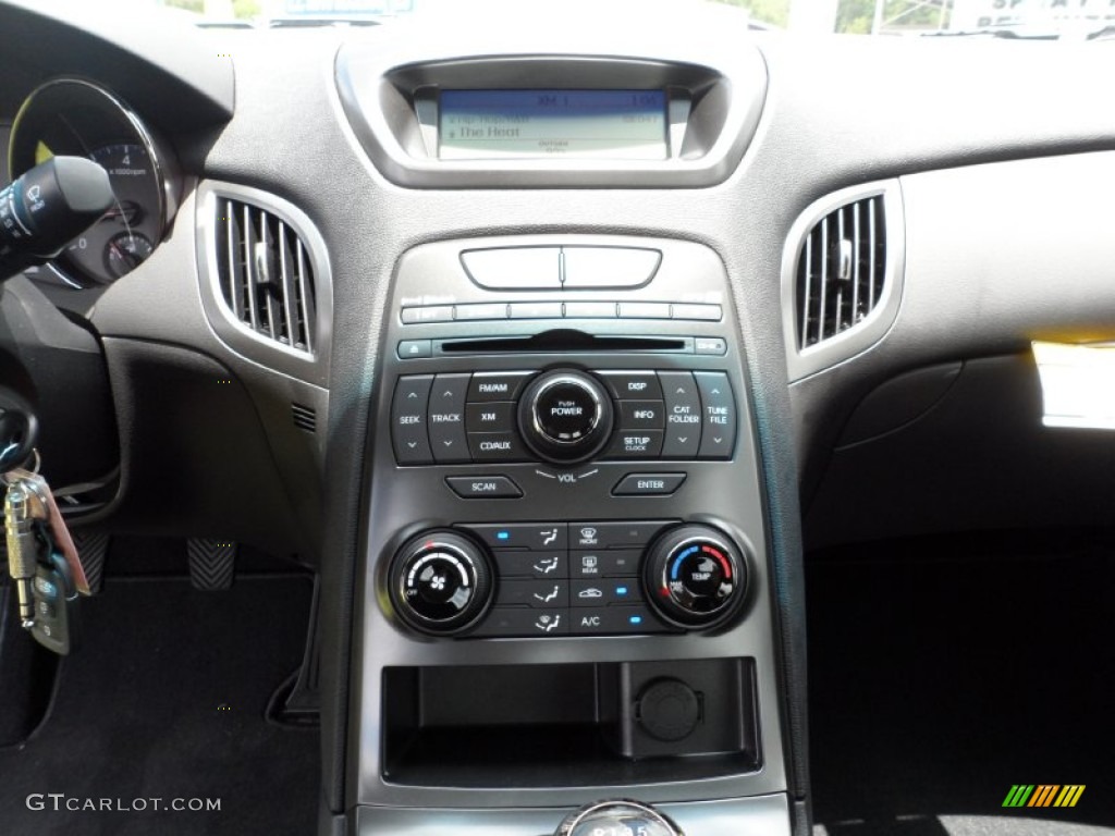 2012 Hyundai Genesis Coupe 2.0T Controls Photo #51952175