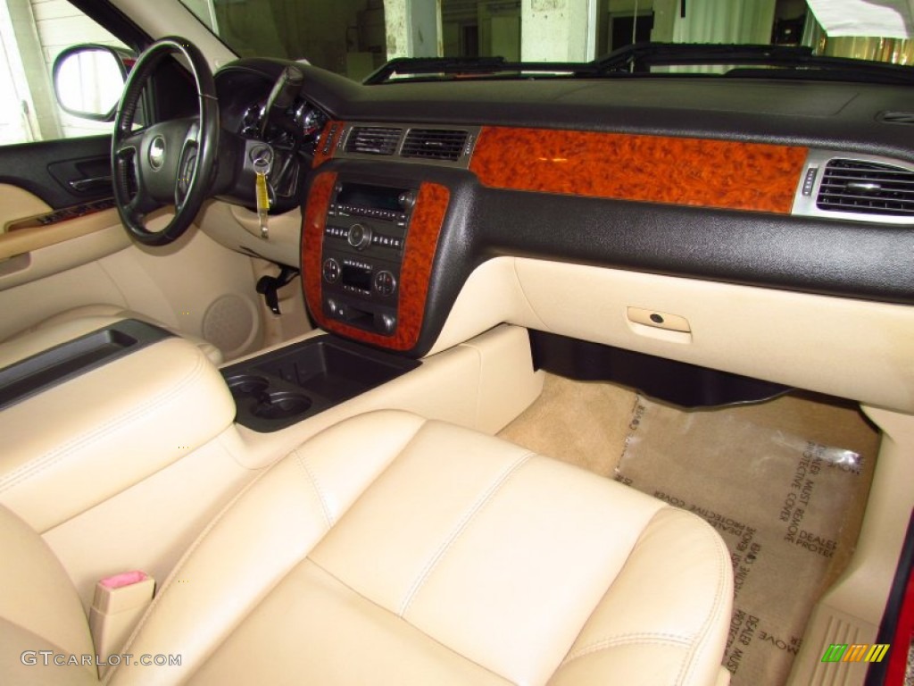 2007 Chevrolet Silverado 1500 LTZ Extended Cab 4x4 Light Cashmere/Ebony Black Dashboard Photo #51952274