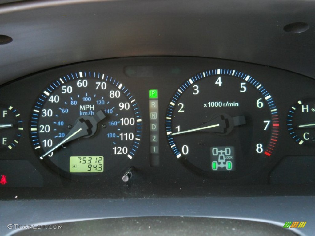 2002 Infiniti QX4 4x4 Gauges Photos