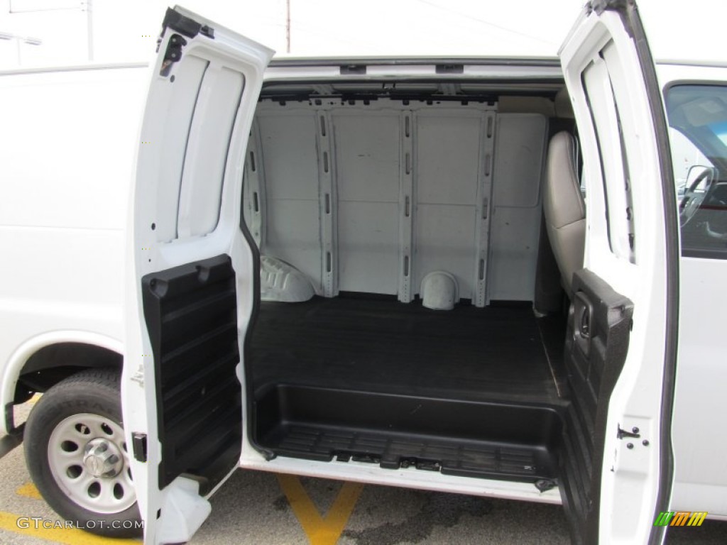 2009 Express 1500 Cargo Van - Summit White / Medium Pewter photo #11