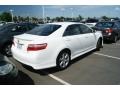 Super White - Camry SE Photo No. 2