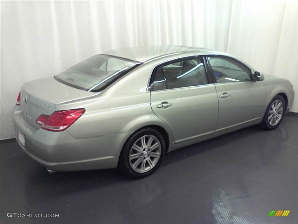2006 Avalon Limited - Silver Pine Mica / Ivory photo #16