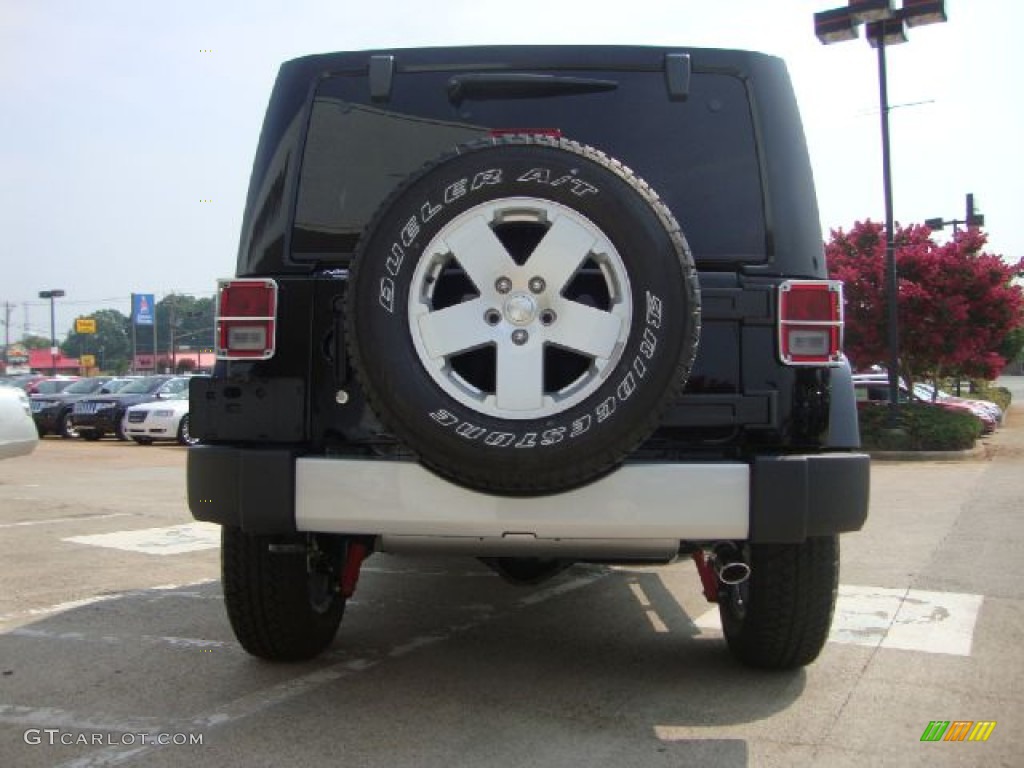 2011 Wrangler Sahara 4x4 - Black / Black/Dark Saddle photo #4