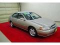 2001 Sandrift Beige Nissan Altima GXE  photo #1