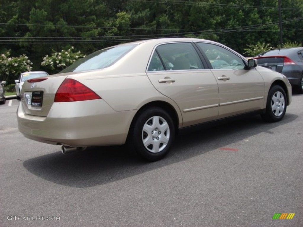 2006 Accord LX Sedan - Desert Mist Metallic / Ivory photo #6