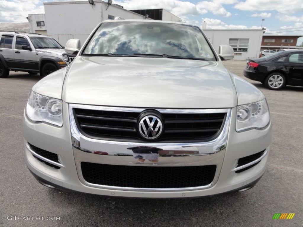 2008 Touareg 2 VR6 - Reflex Silver Metallic / Pure Beige photo #3