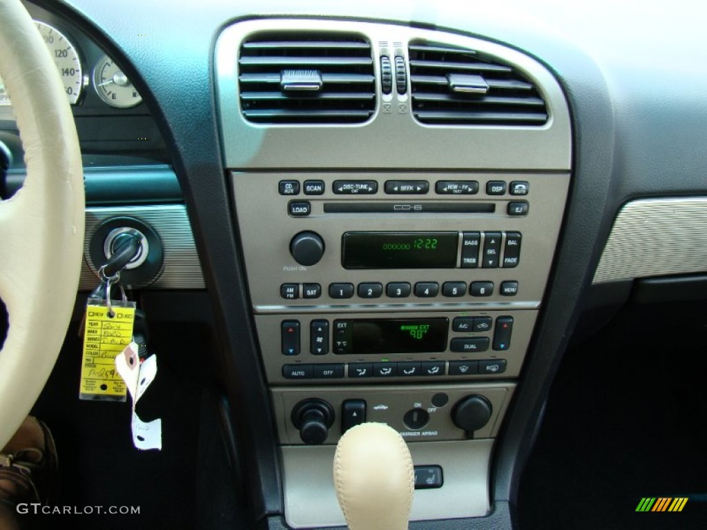2004 Ford Thunderbird Deluxe Roadster Controls Photo #51960686