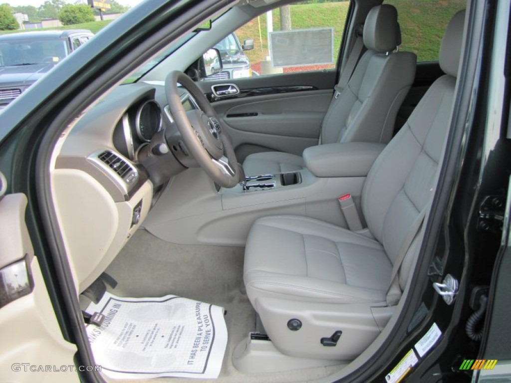 2011 Grand Cherokee Laredo X Package - Natural Green Pearl / Dark Graystone/Medium Graystone photo #6