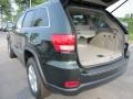 Natural Green Pearl - Grand Cherokee Laredo X Package Photo No. 9