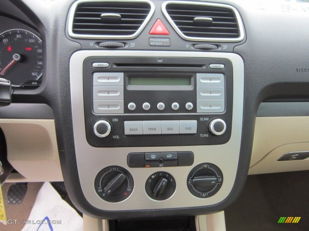 2008 Volkswagen Eos 2.0T Controls Photo #51965351