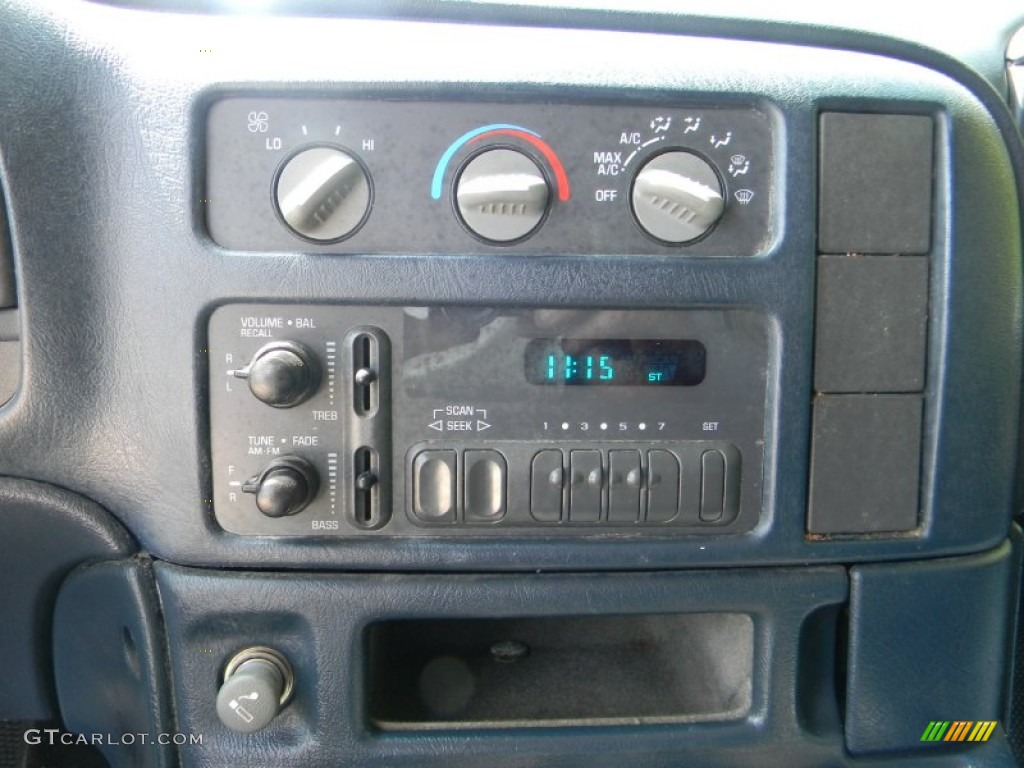 2005 Chevrolet Astro Cargo Van Controls Photos