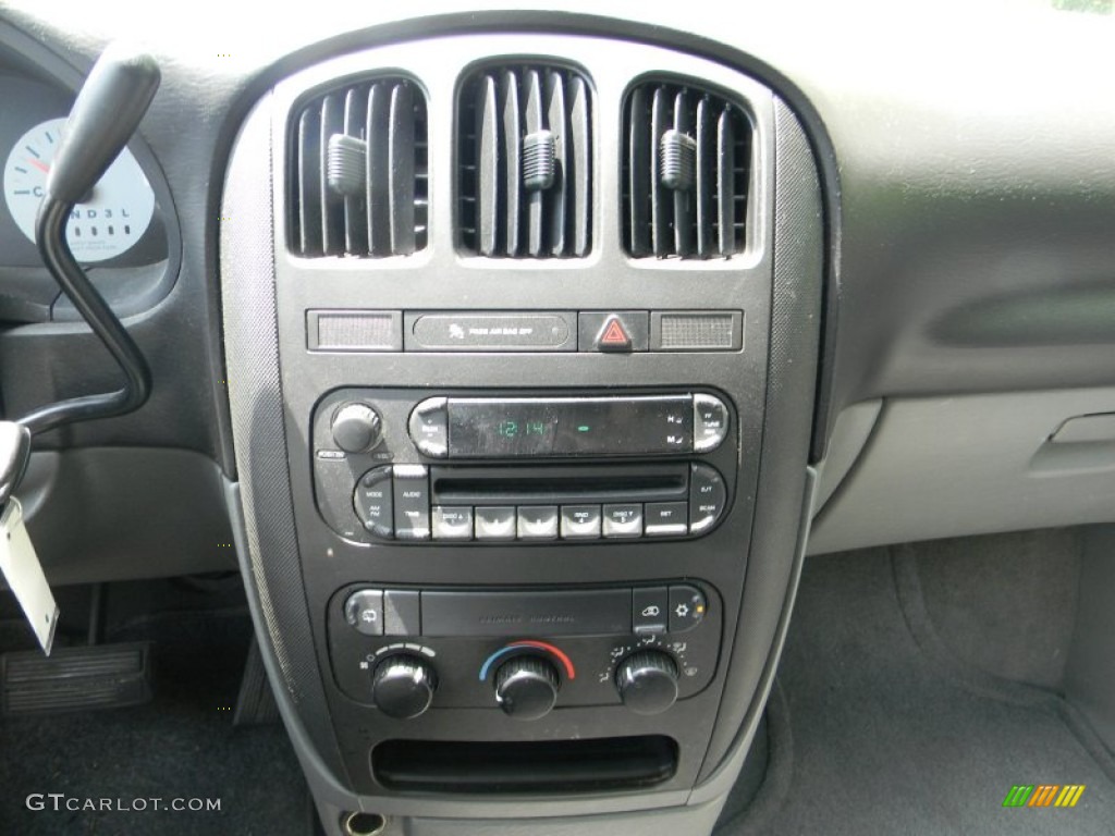 2007 Dodge Caravan SE Controls Photo #51966200