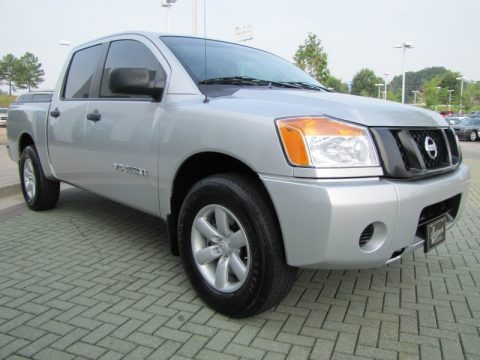 2010 Nissan Titan XE Crew Cab Data, Info and Specs
