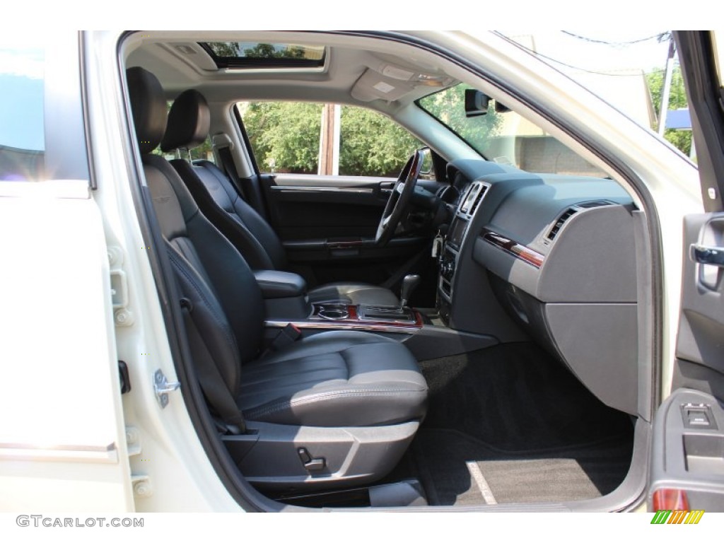 Dark Slate Gray Interior 2009 Chrysler 300 C HEMI AWD Photo #51972830