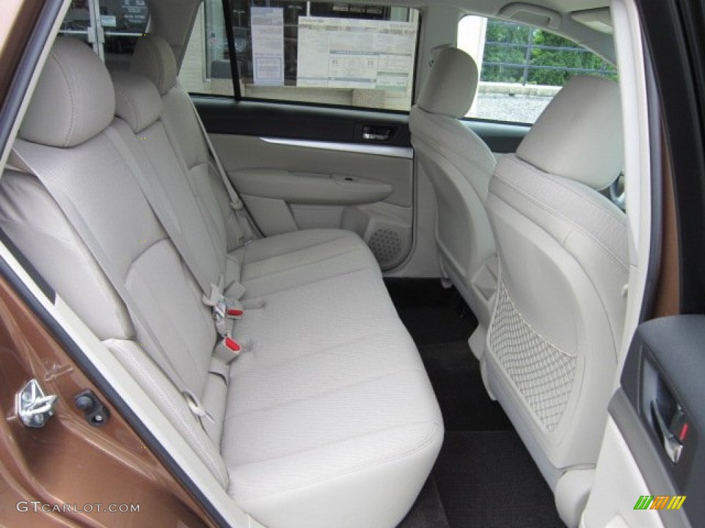 2011 Outback 2.5i Premium Wagon - Caramel Bronze Pearl / Warm Ivory photo #17