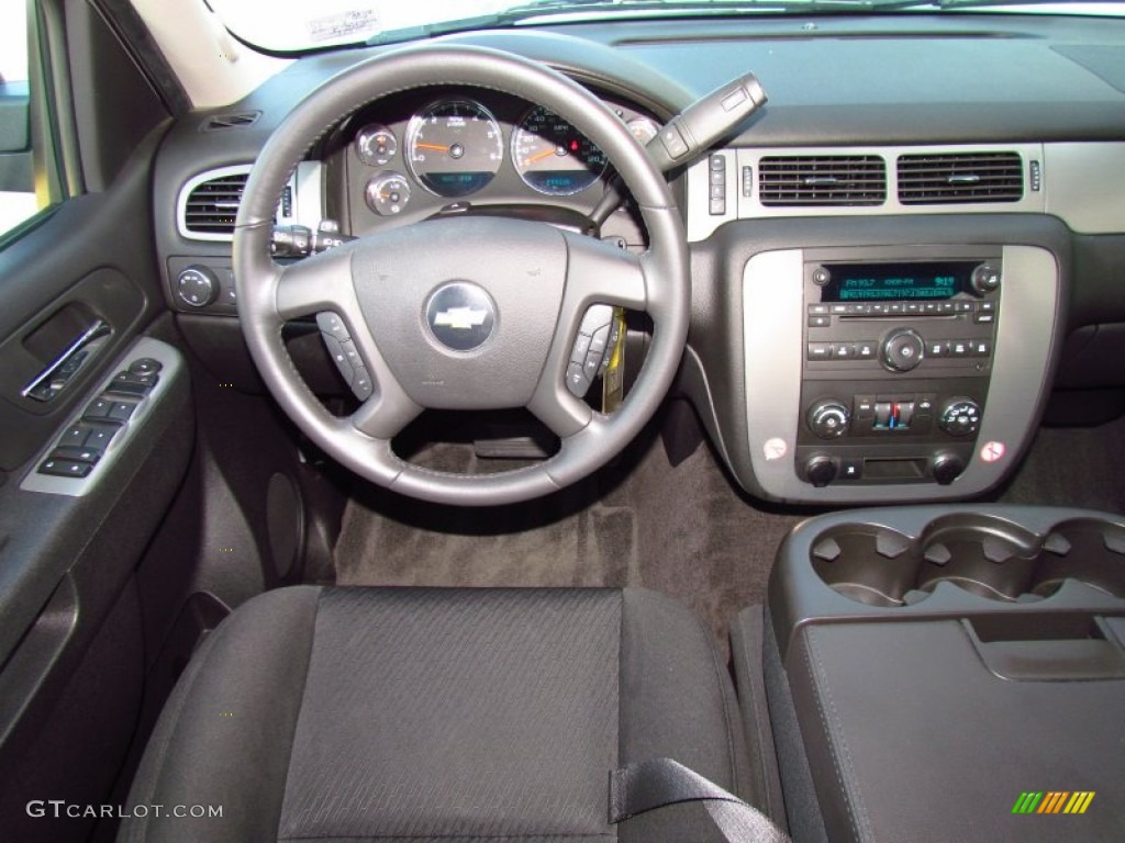 2010 Chevrolet Tahoe LS Ebony Dashboard Photo #51980438