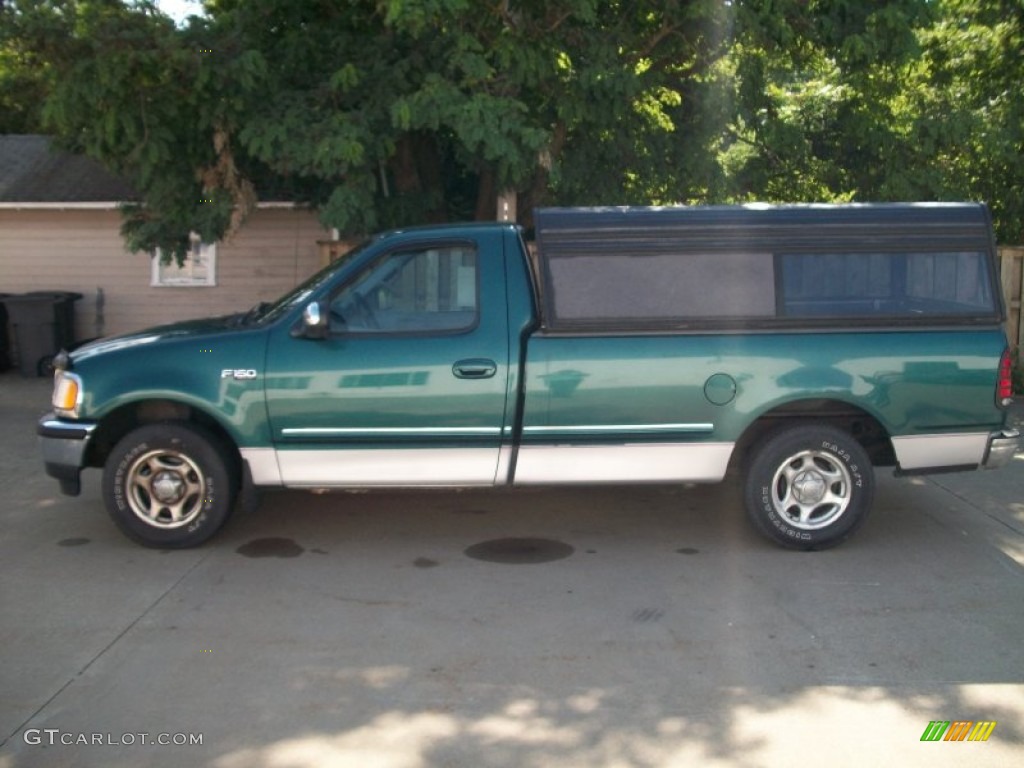 1997 F150 XLT Regular Cab - Pacific Green Metallic / Medium Graphite photo #8