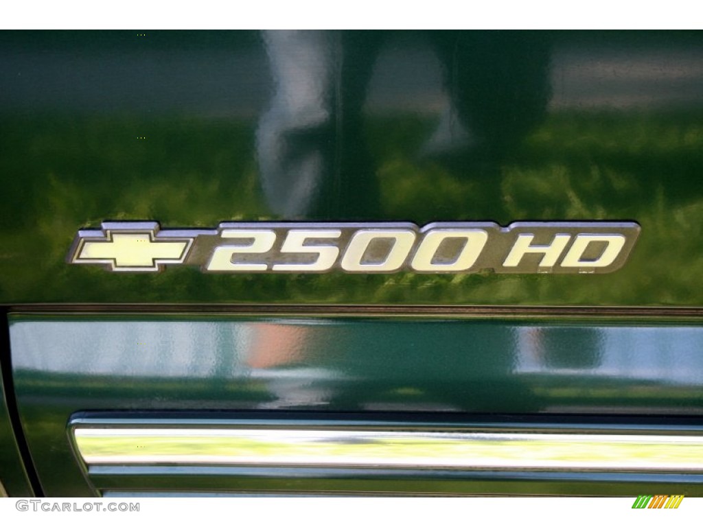 2001 Chevrolet Silverado 2500HD LT Crew Cab 4x4 Marks and Logos Photo #51981899
