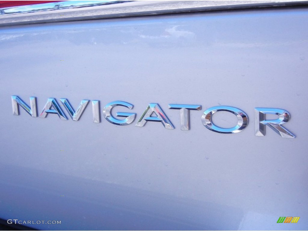 2011 Navigator 4x2 - Ingot Silver Metallic / Stone photo #4