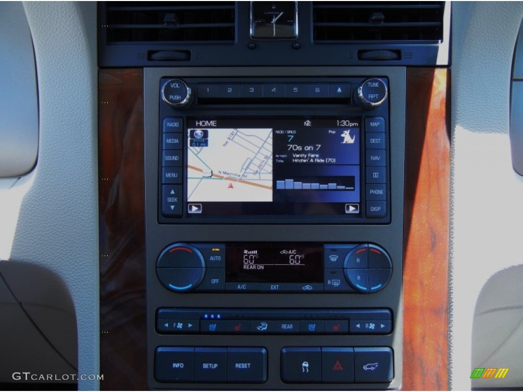 2011 Lincoln Navigator 4x2 Controls Photo #51982127