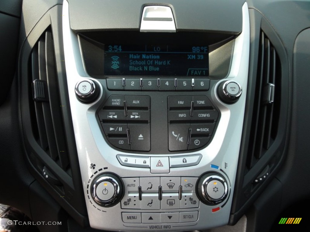 2011 Chevrolet Equinox LT Controls Photo #51983468