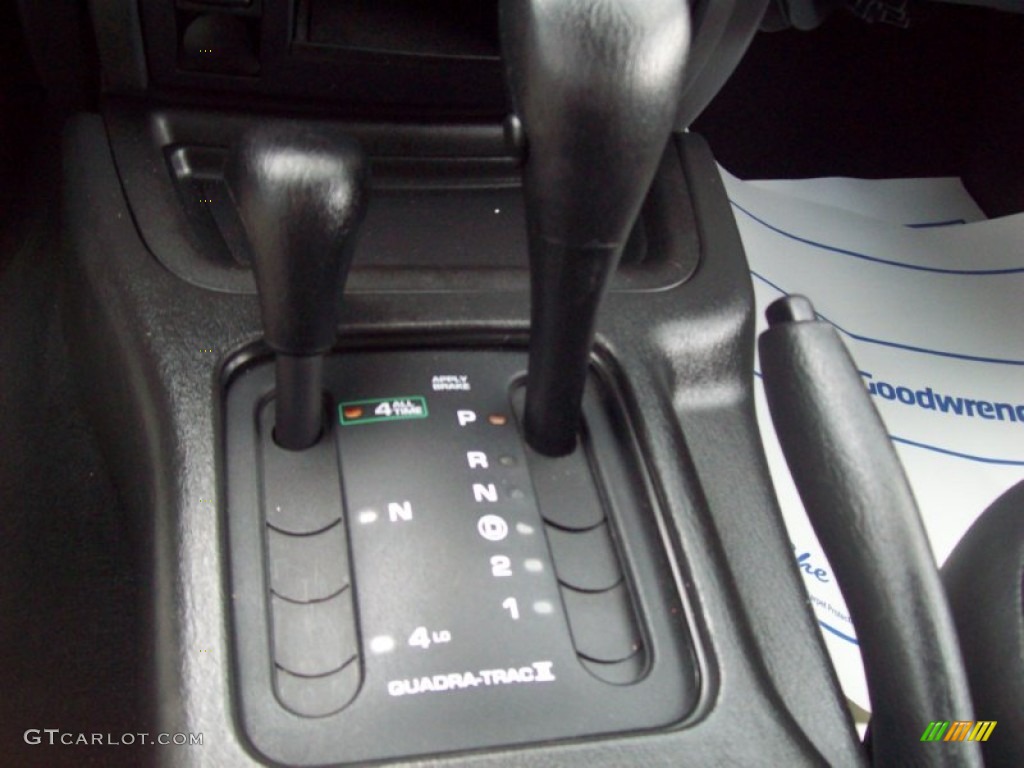 2004 Jeep Grand Cherokee Laredo 4x4 4 Speed Automatic Transmission Photo #51986879