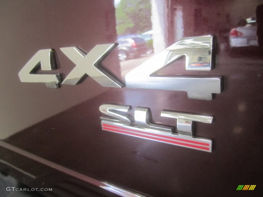 2005 Dodge Ram 2500 SLT Regular Cab 4x4 Marks and Logos Photo #51989786