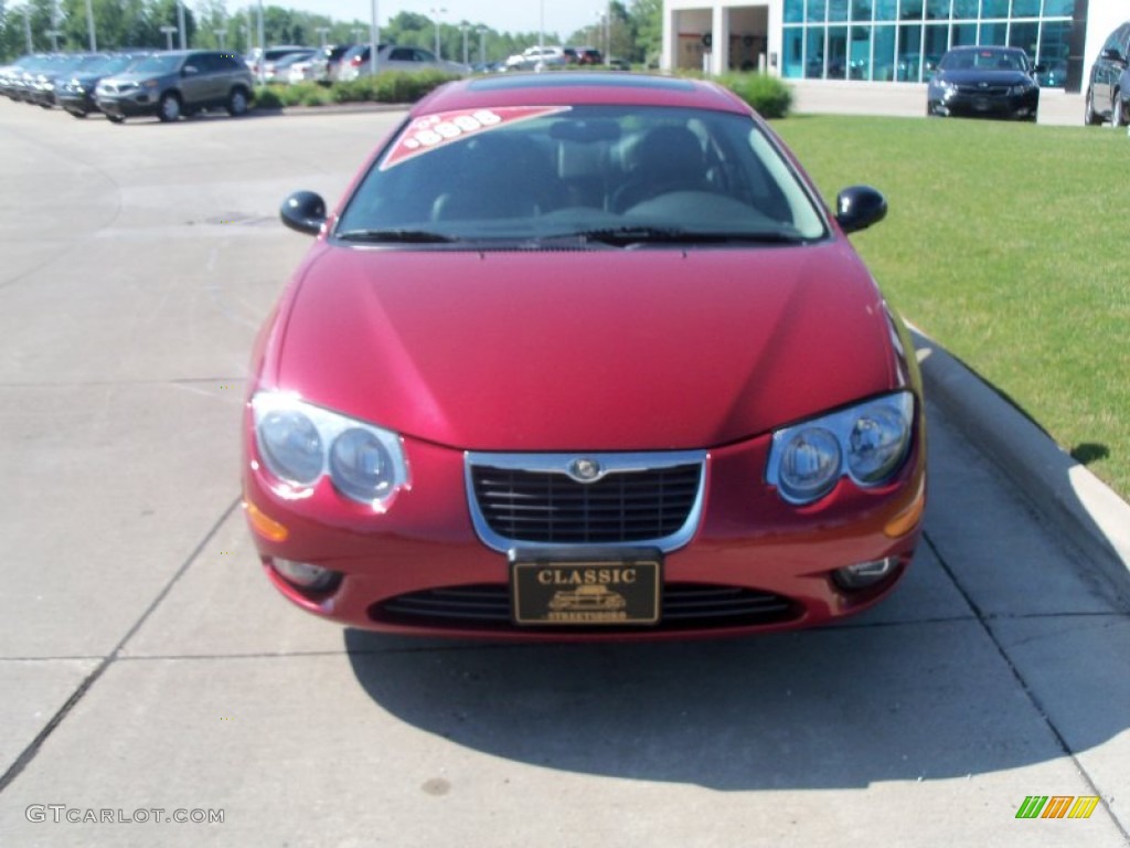 2004 300 M Sedan - Inferno Red / Dark Slate Gray photo #2